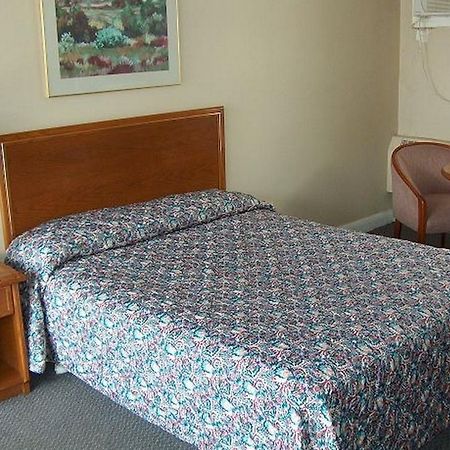 Barrie Motel Kültér fotó
